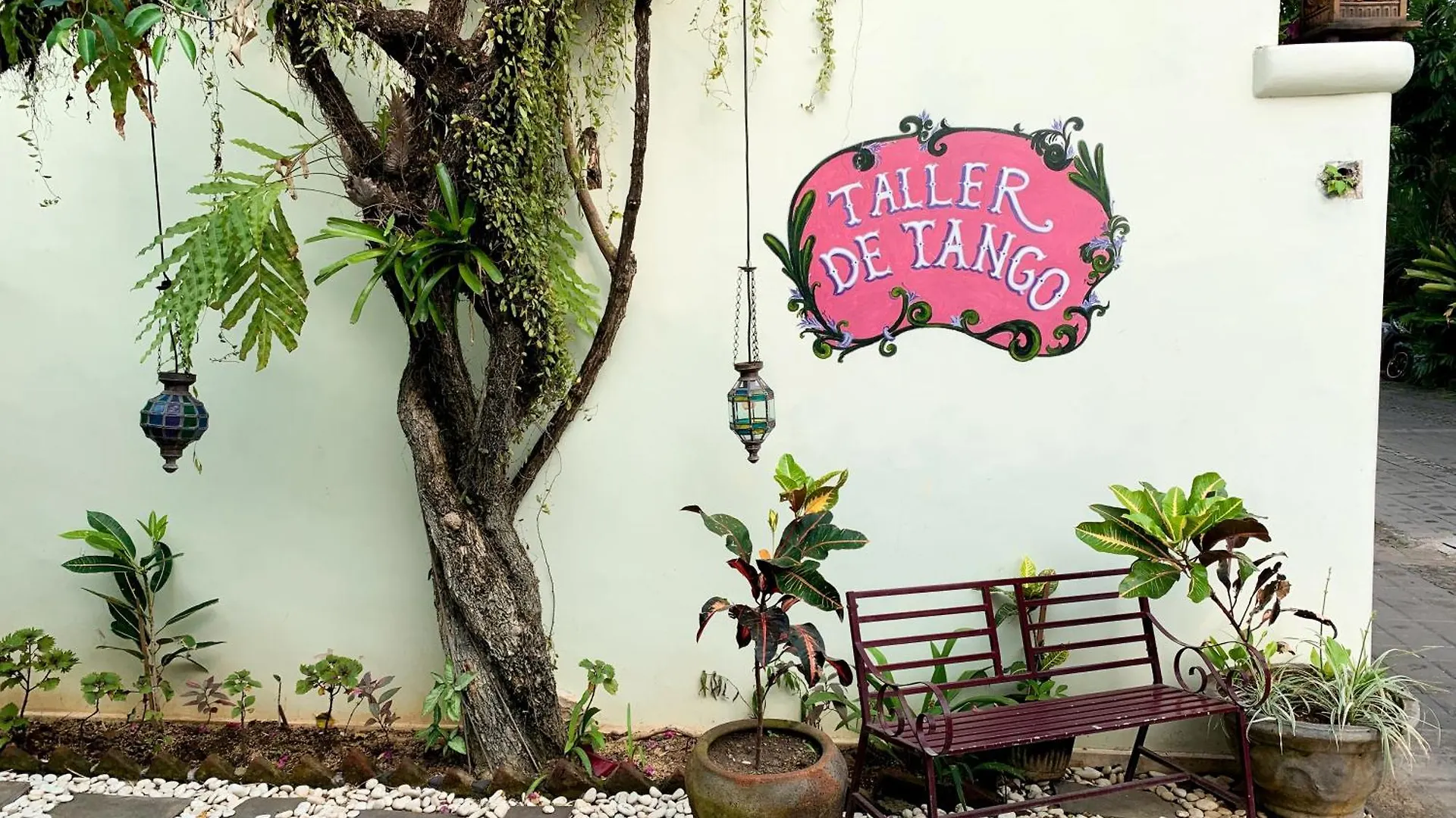 Tropical Oasis 2 Bedroom Villa - Near Beach Seminyak