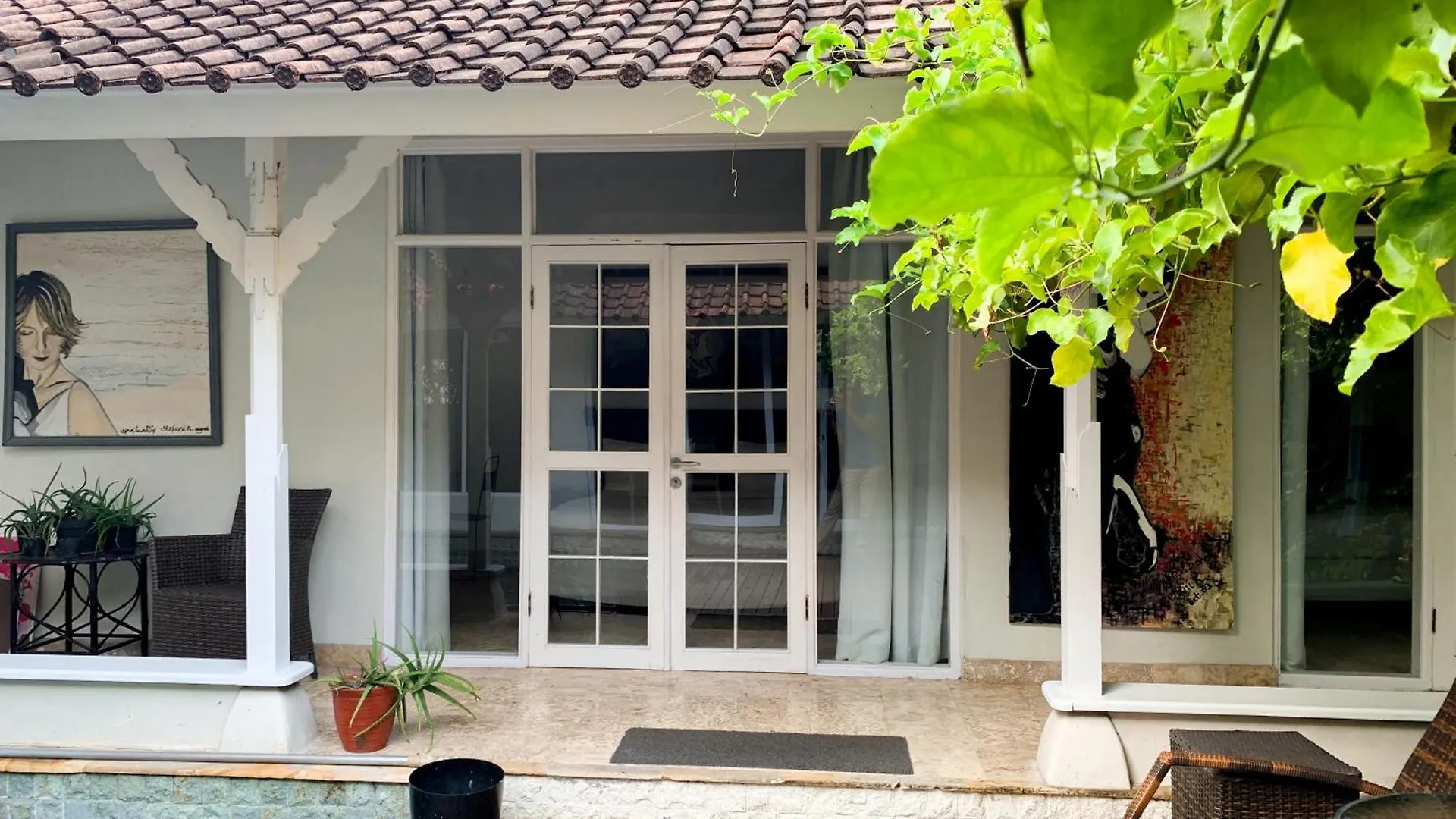 Tropical Oasis 2 Bedroom Villa - Near Beach Seminyak  0*, Seminyak (Bali) Indonesia