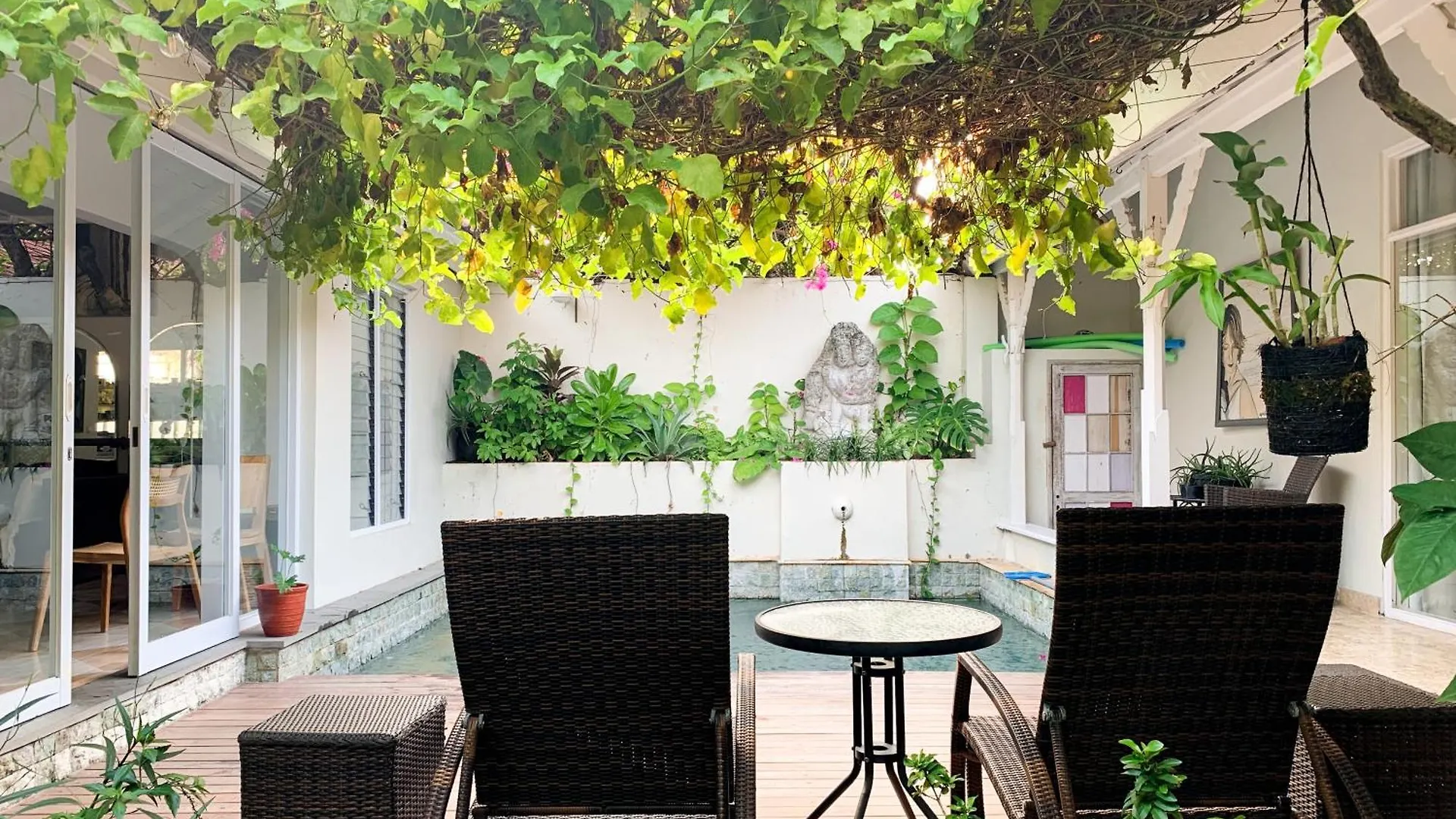 Tropical Oasis 2 Bedroom Villa - Near Beach Seminyak