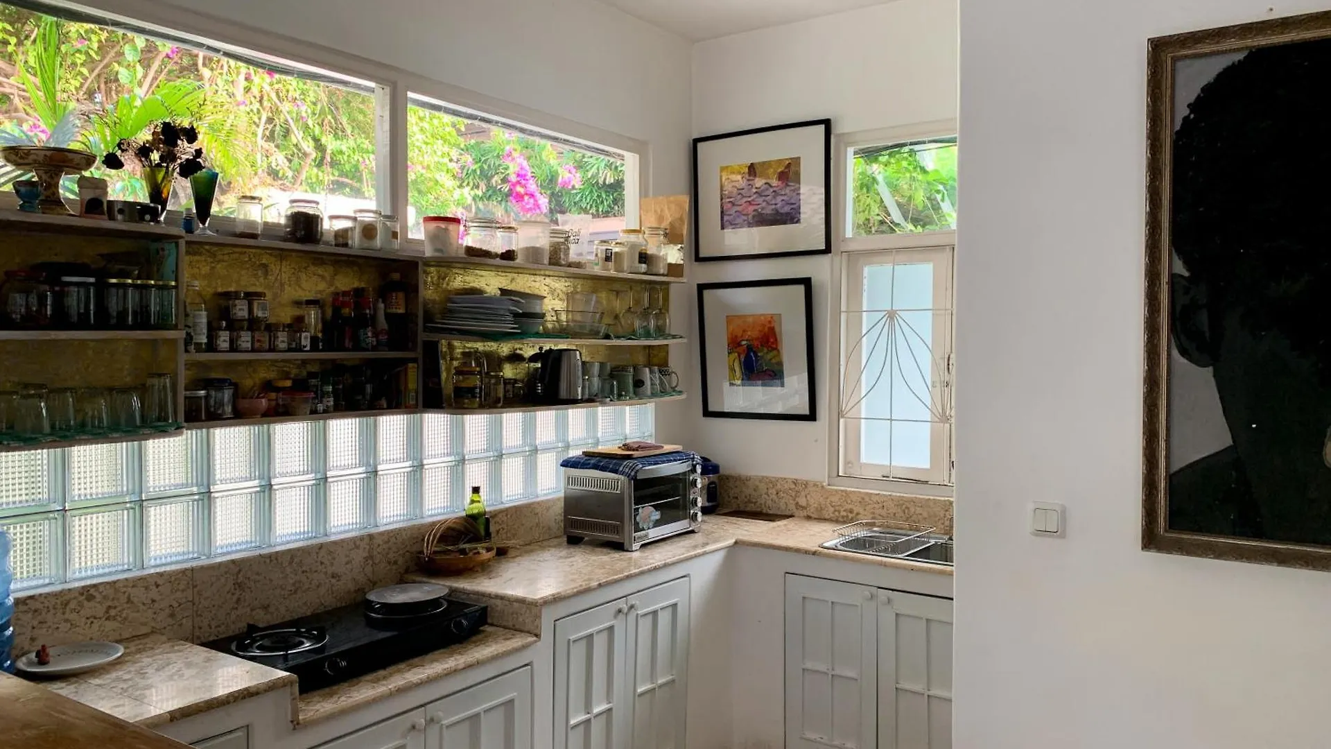 Tropical Oasis 2 Bedroom Villa - Near Beach Seminyak